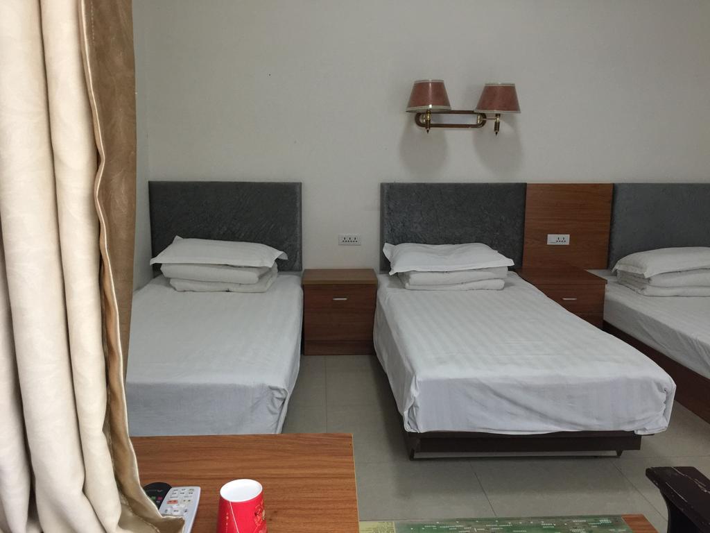 Huashan International Youth Hostel Huayin Exterior foto